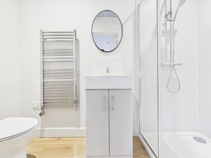 Photo 7- click for photo gallery